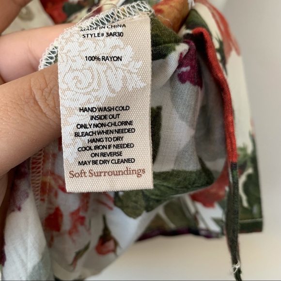 Soft Surroundings NWT Floral Sleeveless Button Down Shirt Size Petite Small - Picture 8 of 8